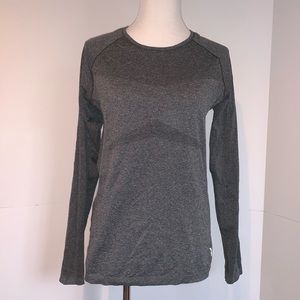 OLD NAVY gray active top